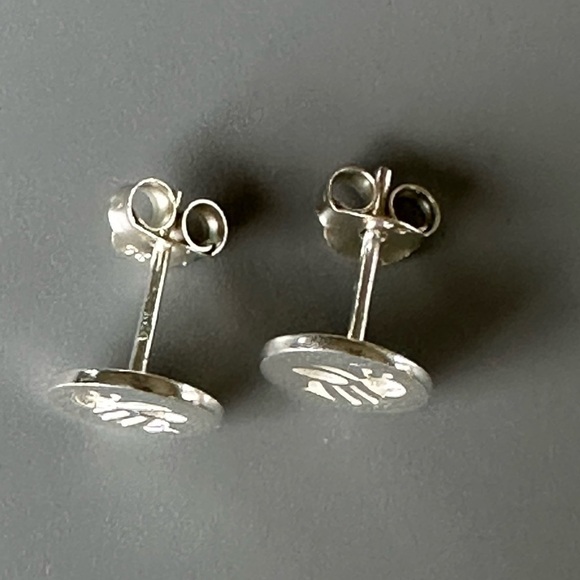 Sterling Silver Round Embossed Bee Earrings - Picture 6 of 8